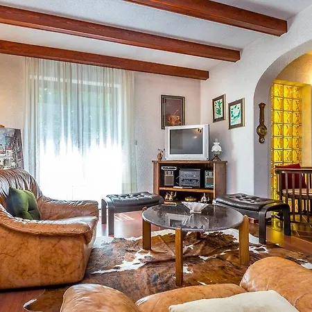 Casa de Férias Ermanna Pula