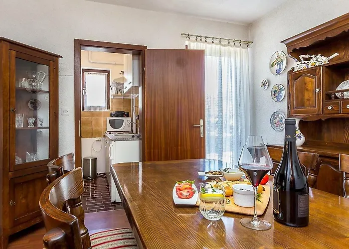 House Ermanna Holiday home *