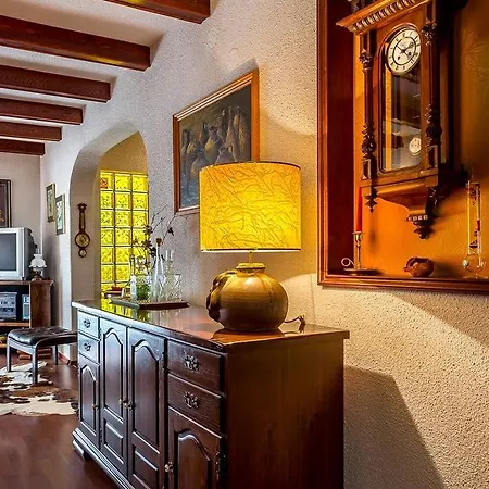 House Ermanna 펜션