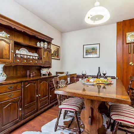 House Ermanna Holiday home