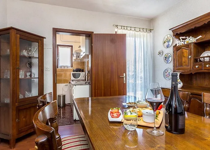 House Ermanna Holiday home