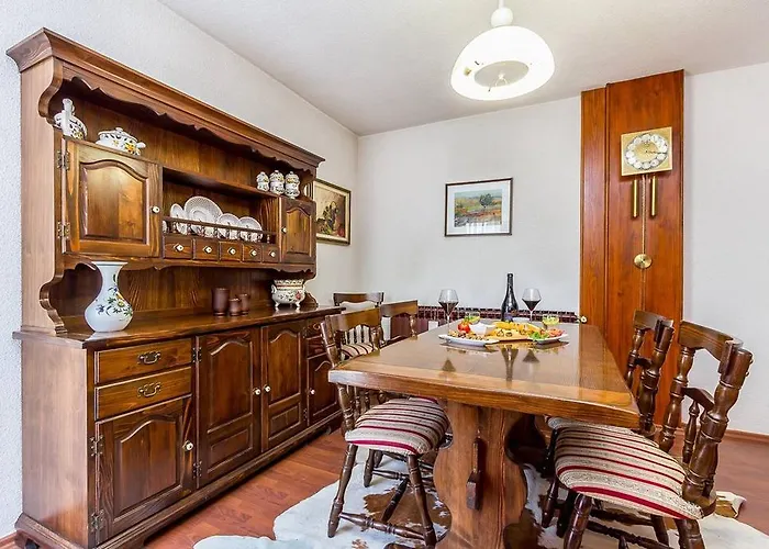 בית נופש House Ermanna *